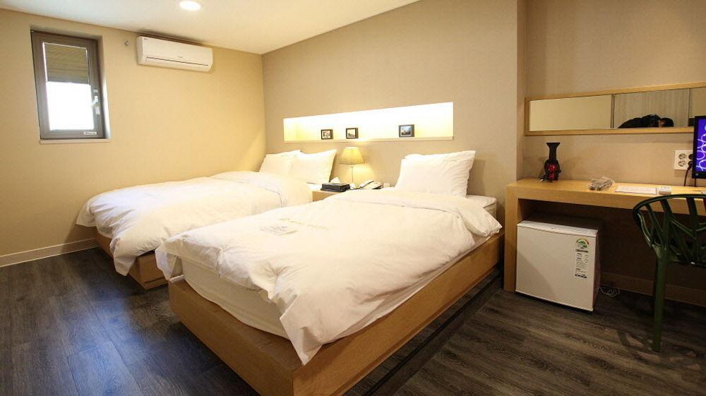 Mini Hotel 141 Gyeongju Zewnętrze zdjęcie