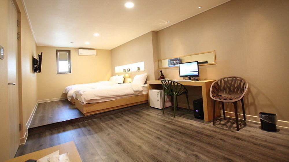 Mini Hotel 141 Gyeongju Zewnętrze zdjęcie